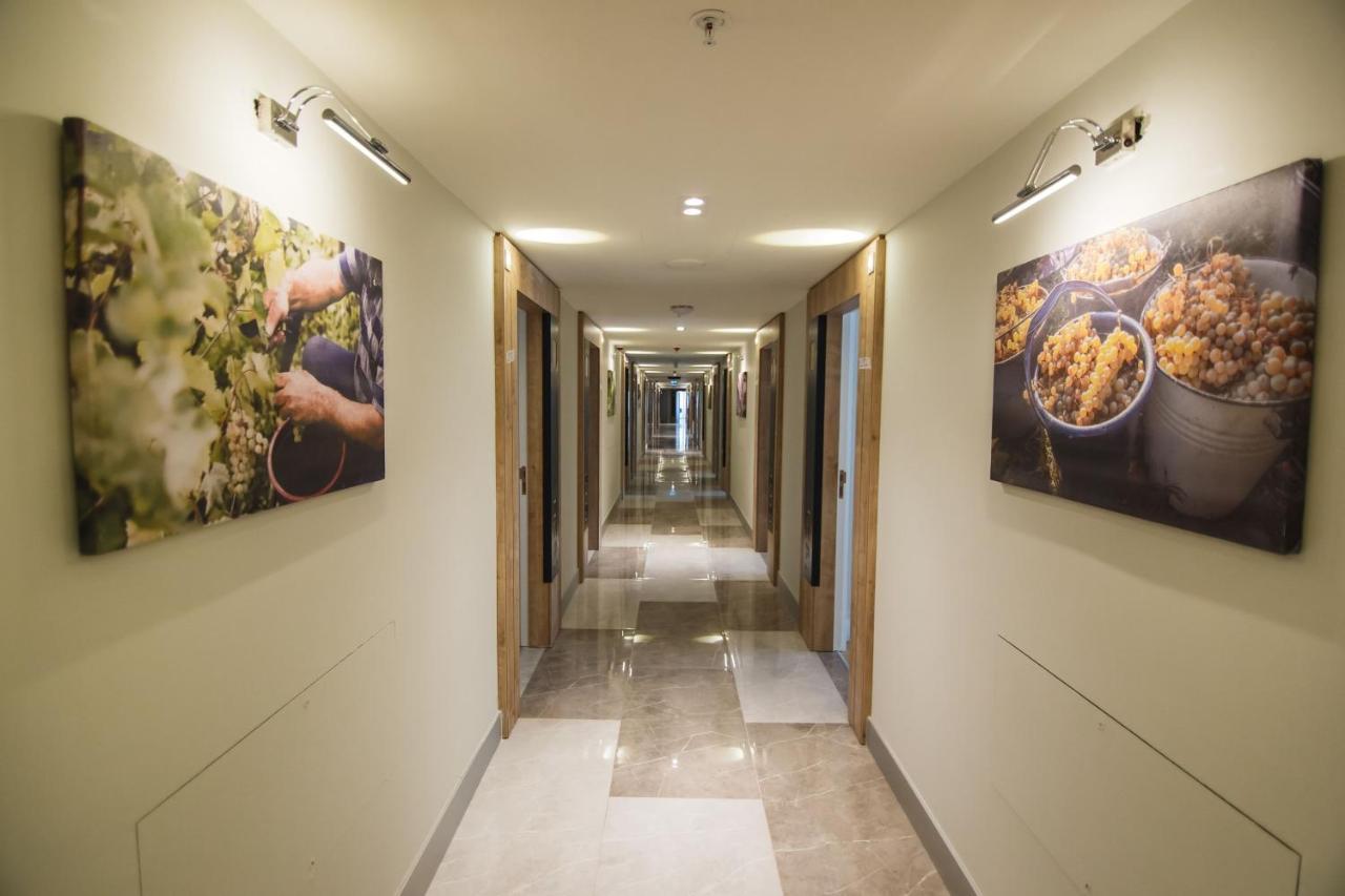 Premium Aparthotel With Sea View Батуми Екстериор снимка