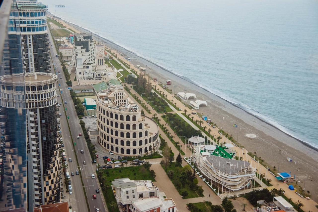 Premium Aparthotel With Sea View Батуми Екстериор снимка
