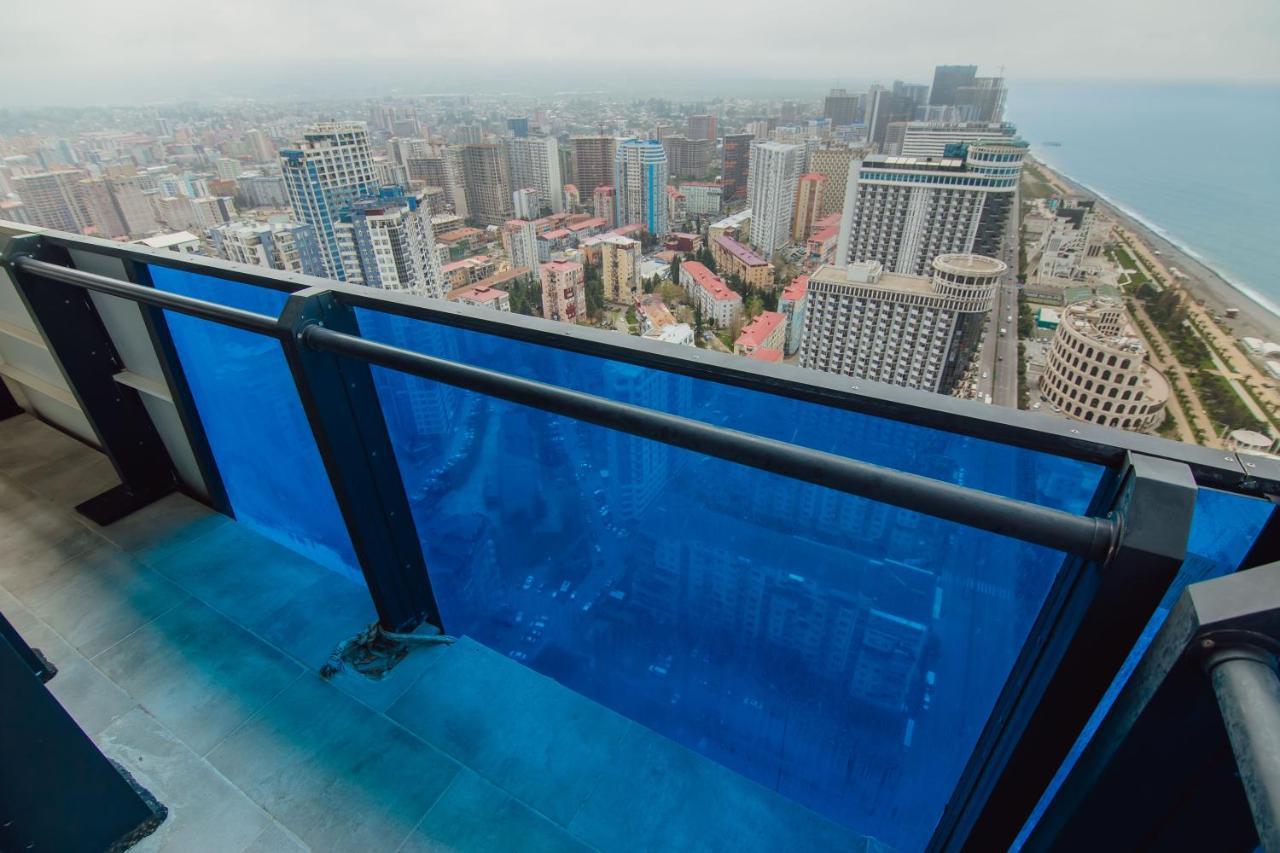Premium Aparthotel With Sea View Батуми Екстериор снимка