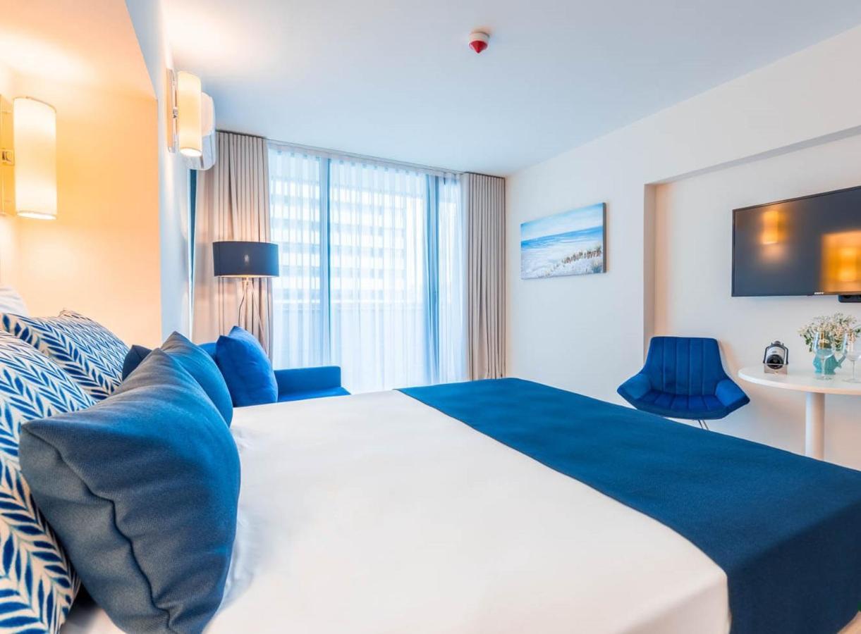 Premium Aparthotel With Sea View Батуми Екстериор снимка
