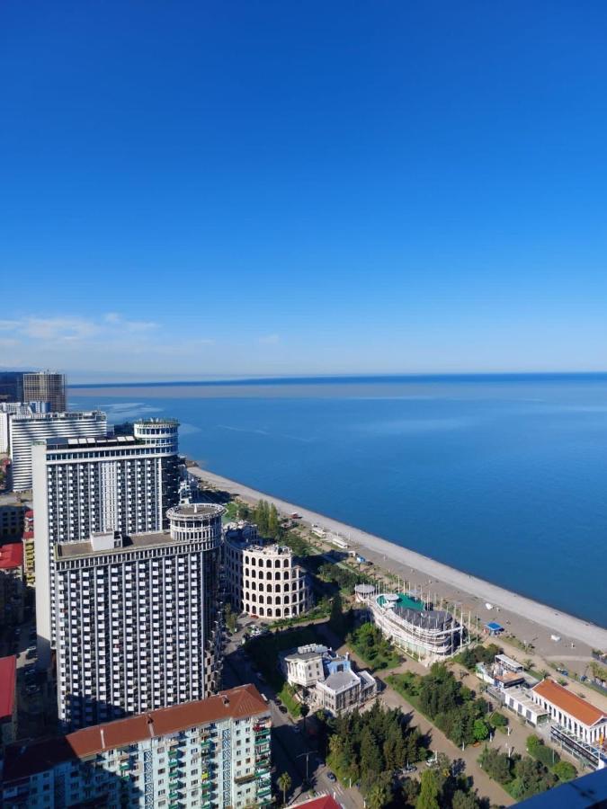 Premium Aparthotel With Sea View Батуми Екстериор снимка